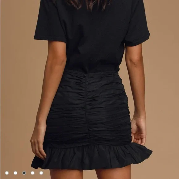 Bubble Ruched Mini Skirt (NWT) - Picture 3 of 4